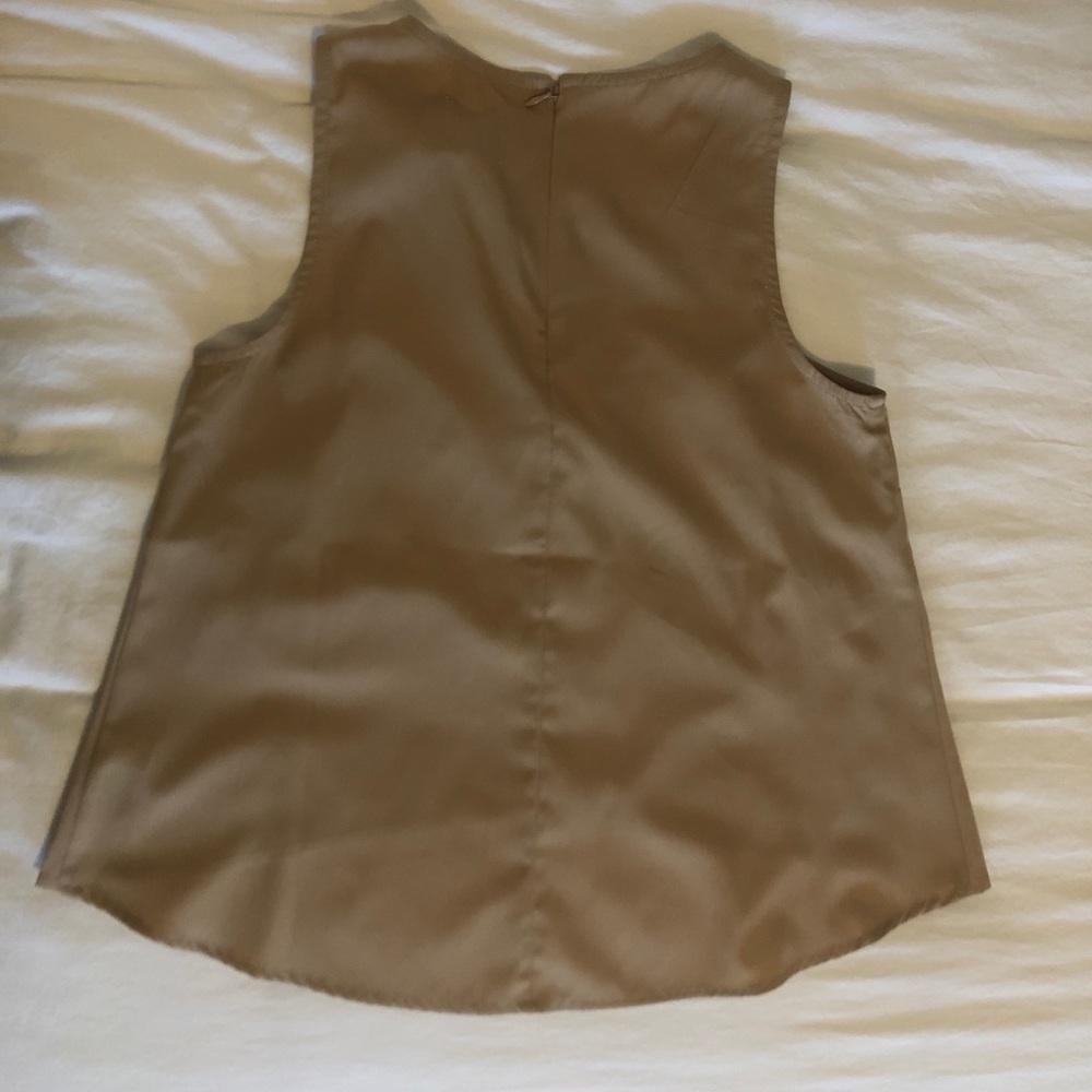 XS Lauren Conrad Sequin Flower Top - Picture 2 of 5